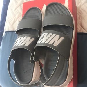 Nike Tanjun Sandals